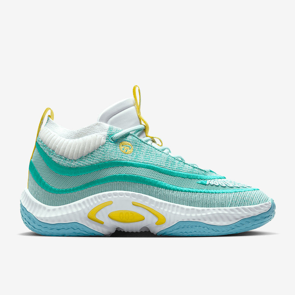 Nike Cosmic Unity 3