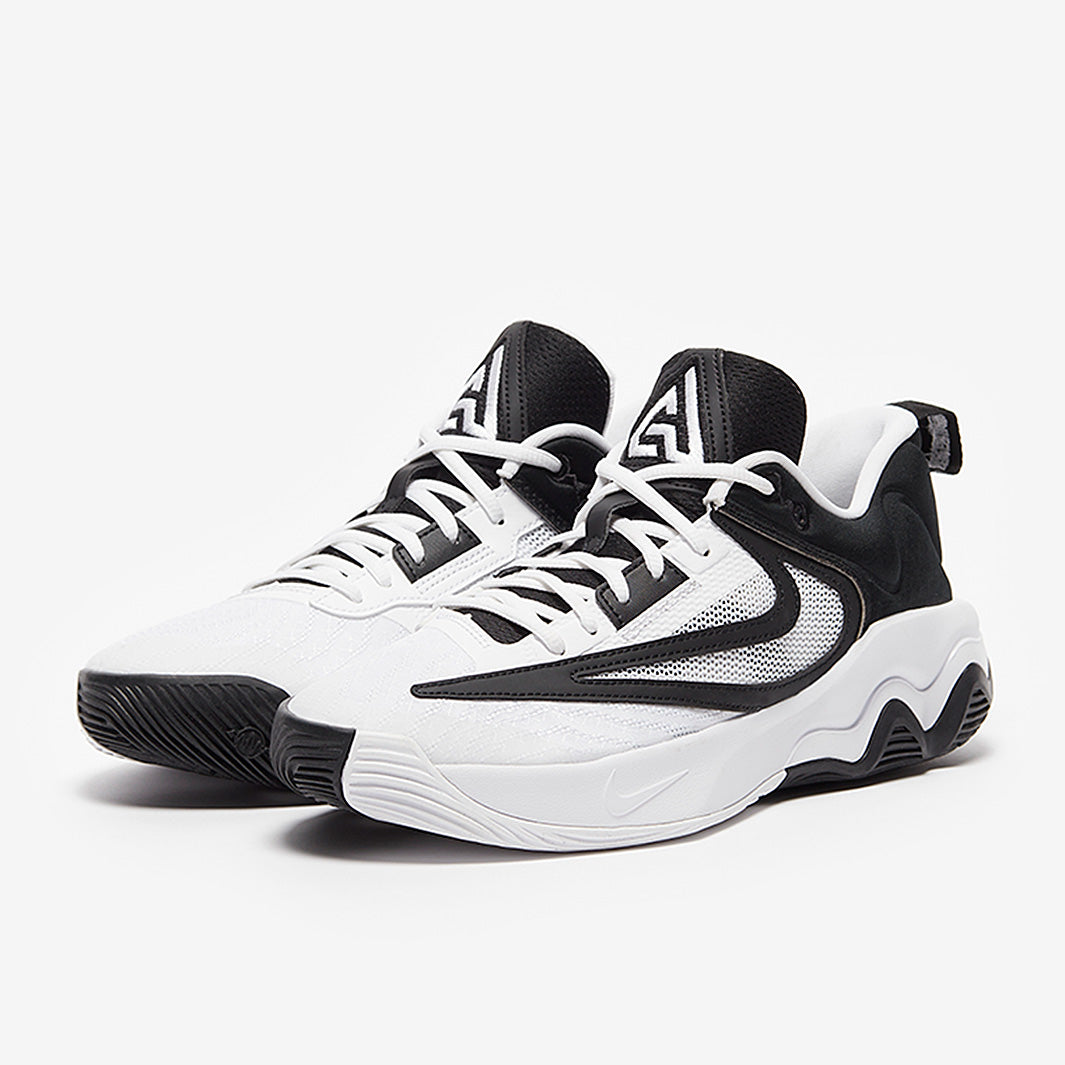Nike Giannis Immortality 3