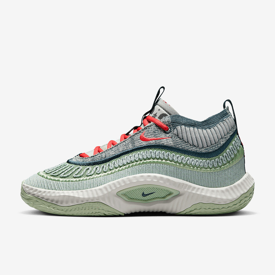 Nike Cosmic Unity 3