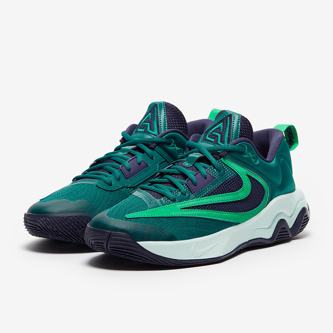 Nike Giannis Immortality 3