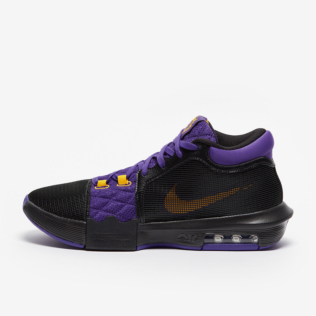 Nike LeBron Witness 8