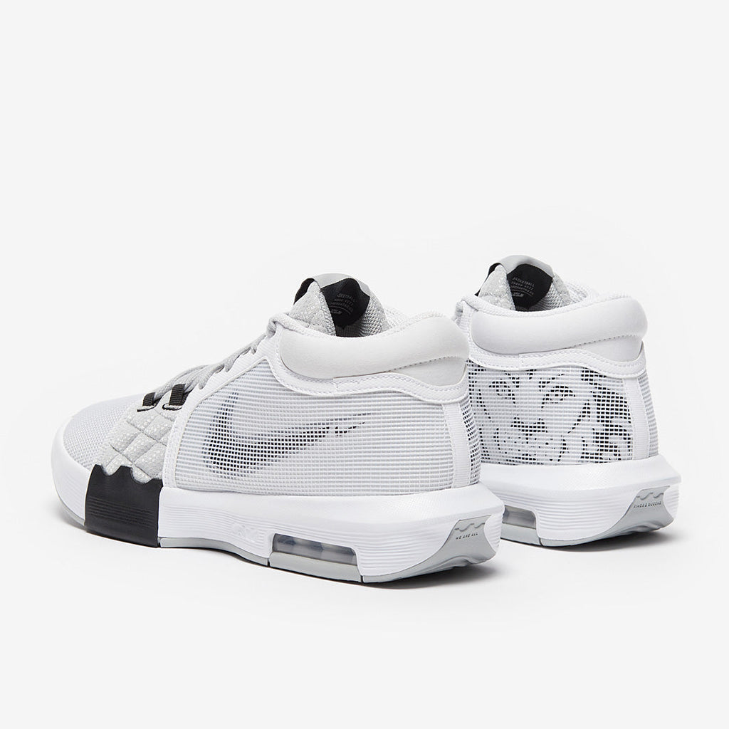 Nike LeBron Witness 8