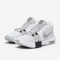 Nike LeBron Witness 8