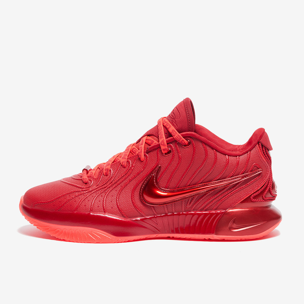 Nike LeBron 21