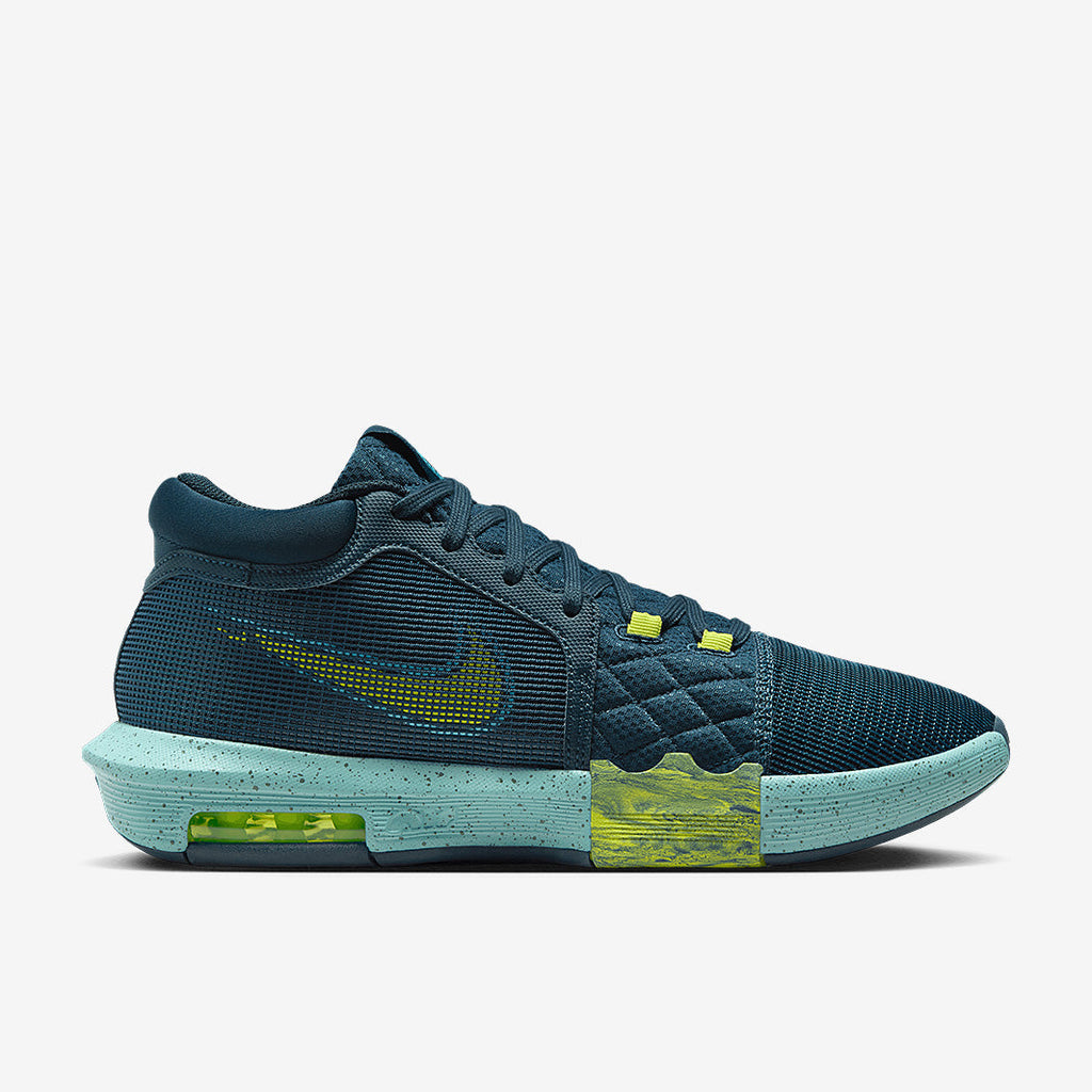 Nike LeBron Witness 8