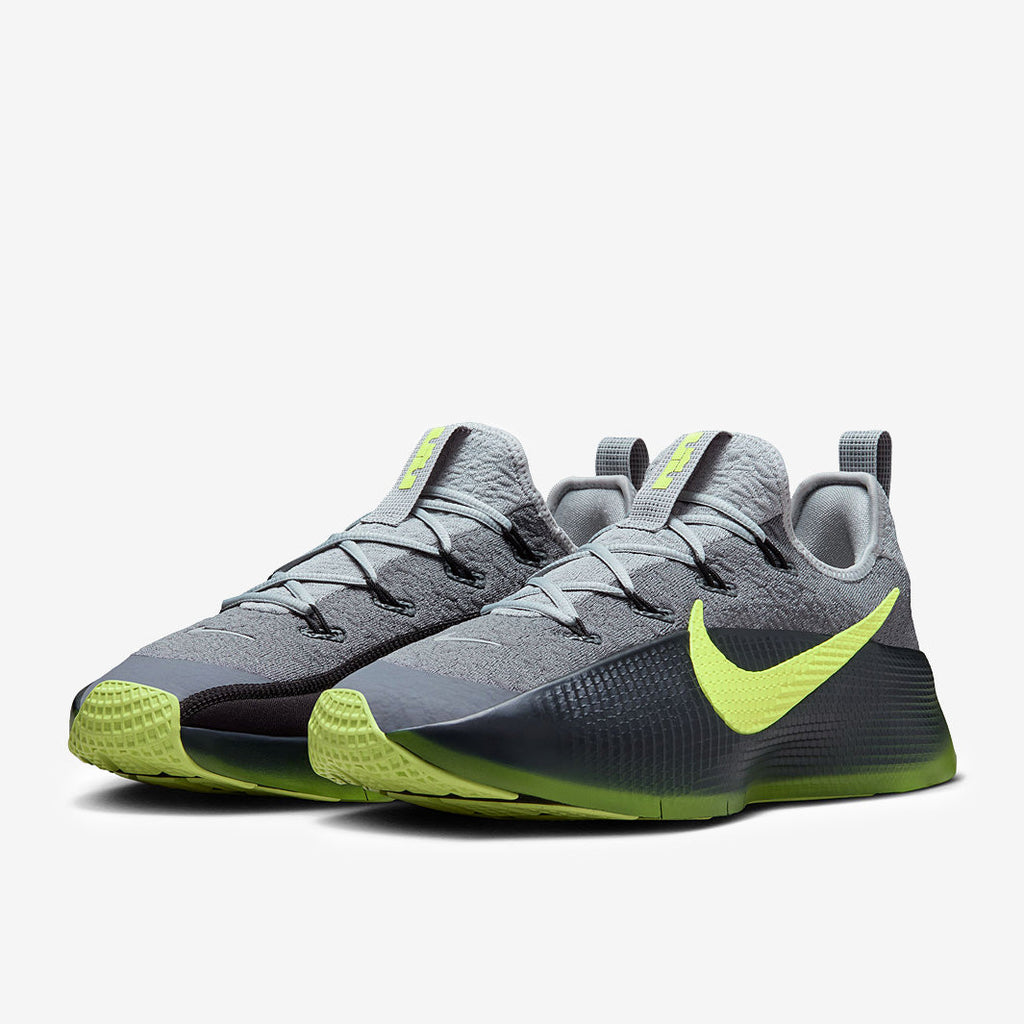 Nike LeBron TR 1