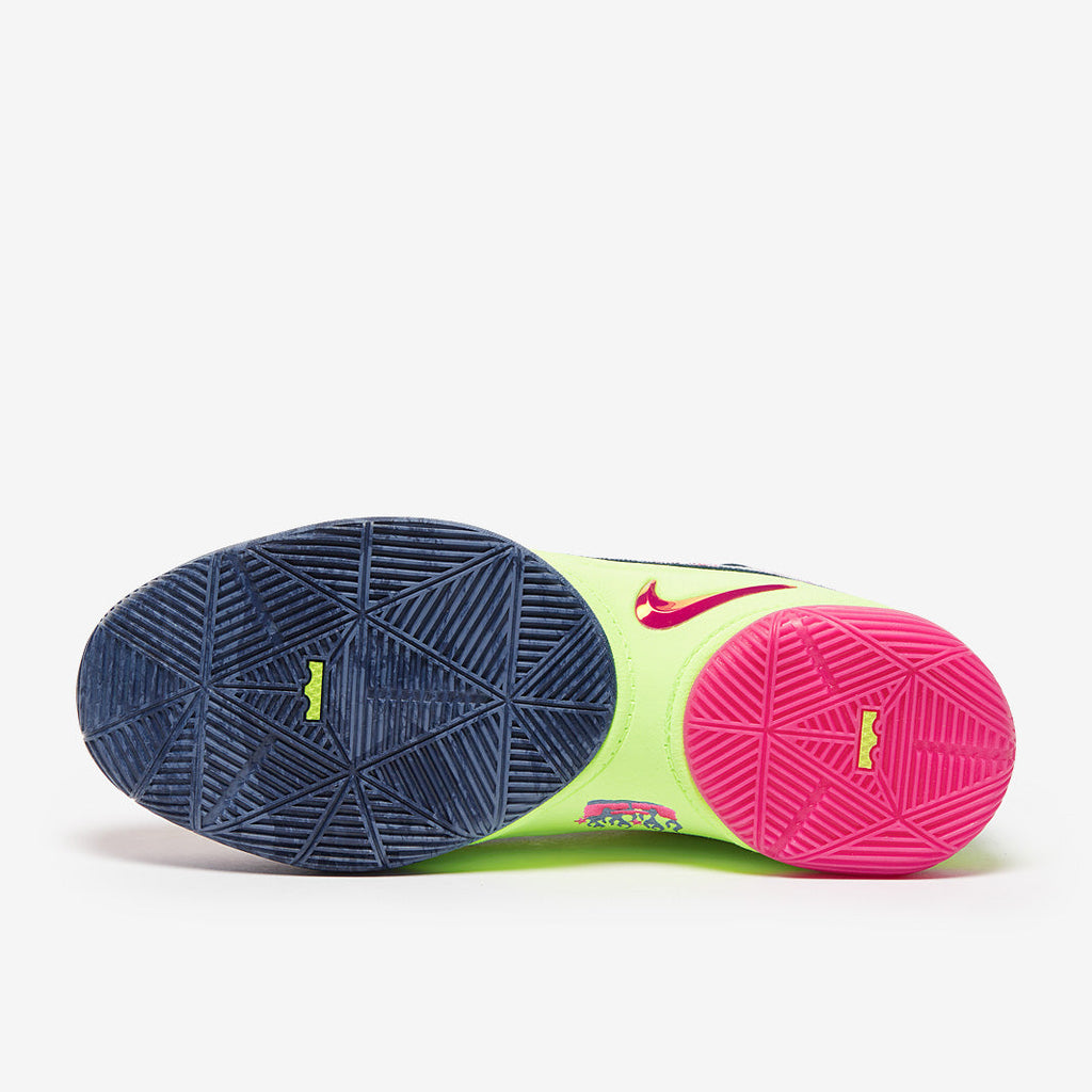 Nike Lebron XXII