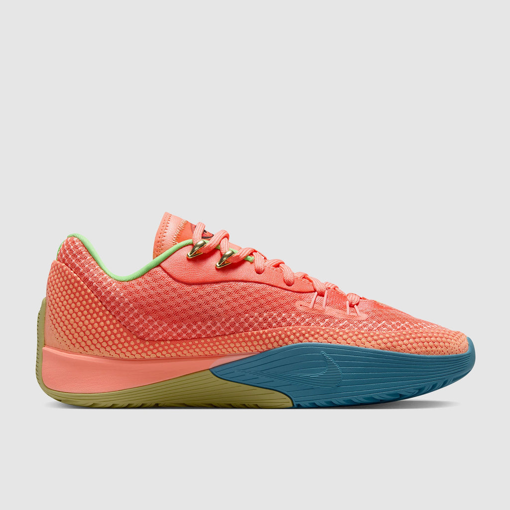 Nike S.T Flare
