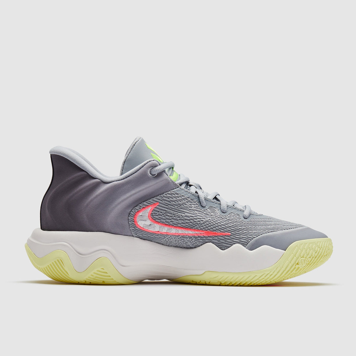 Nike Giannis Immortality 4