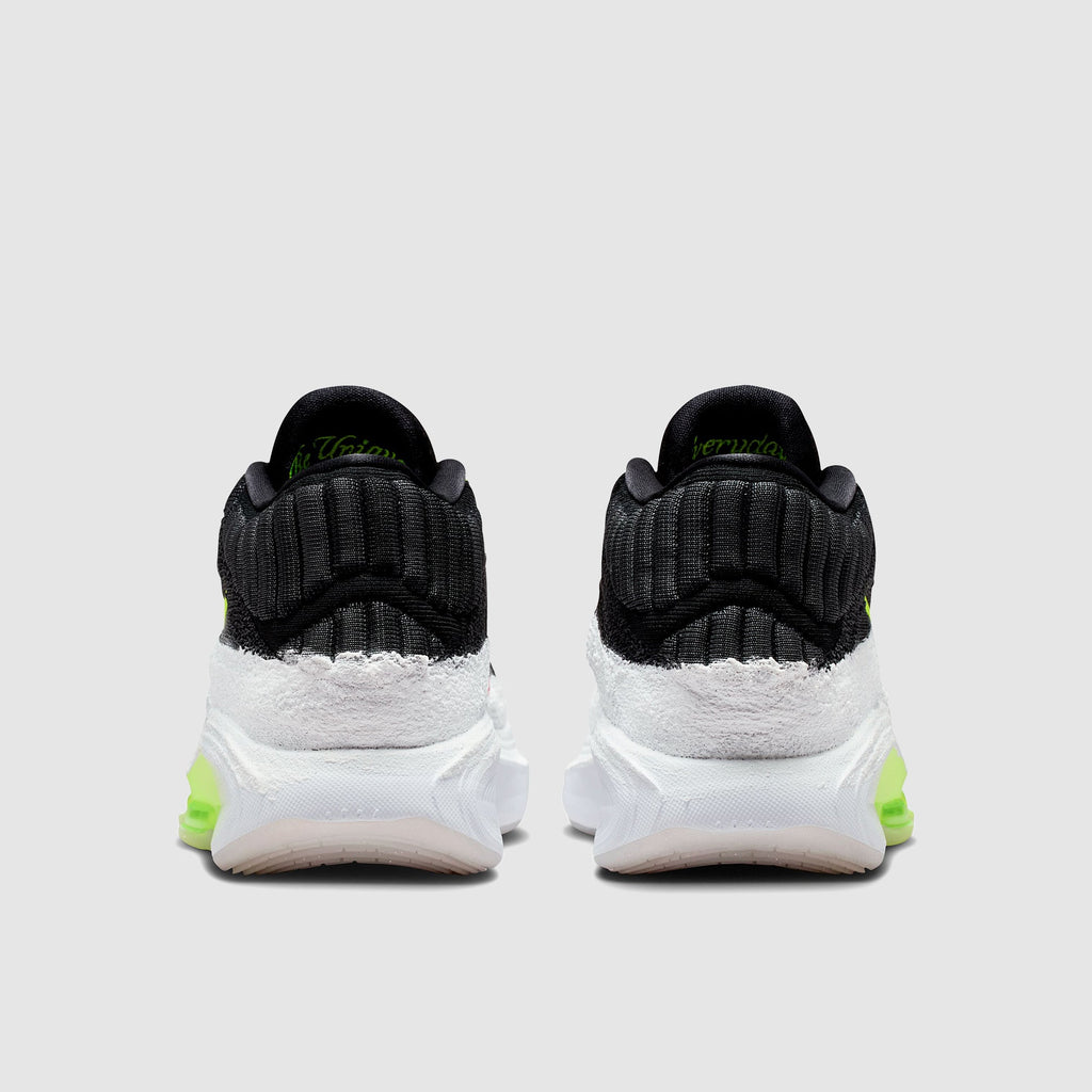 Nike G.T. Hustle 3