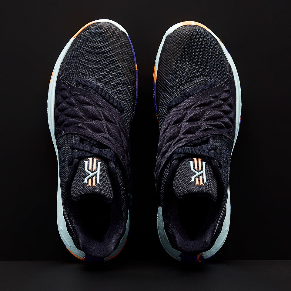 Nike Kyrie Low