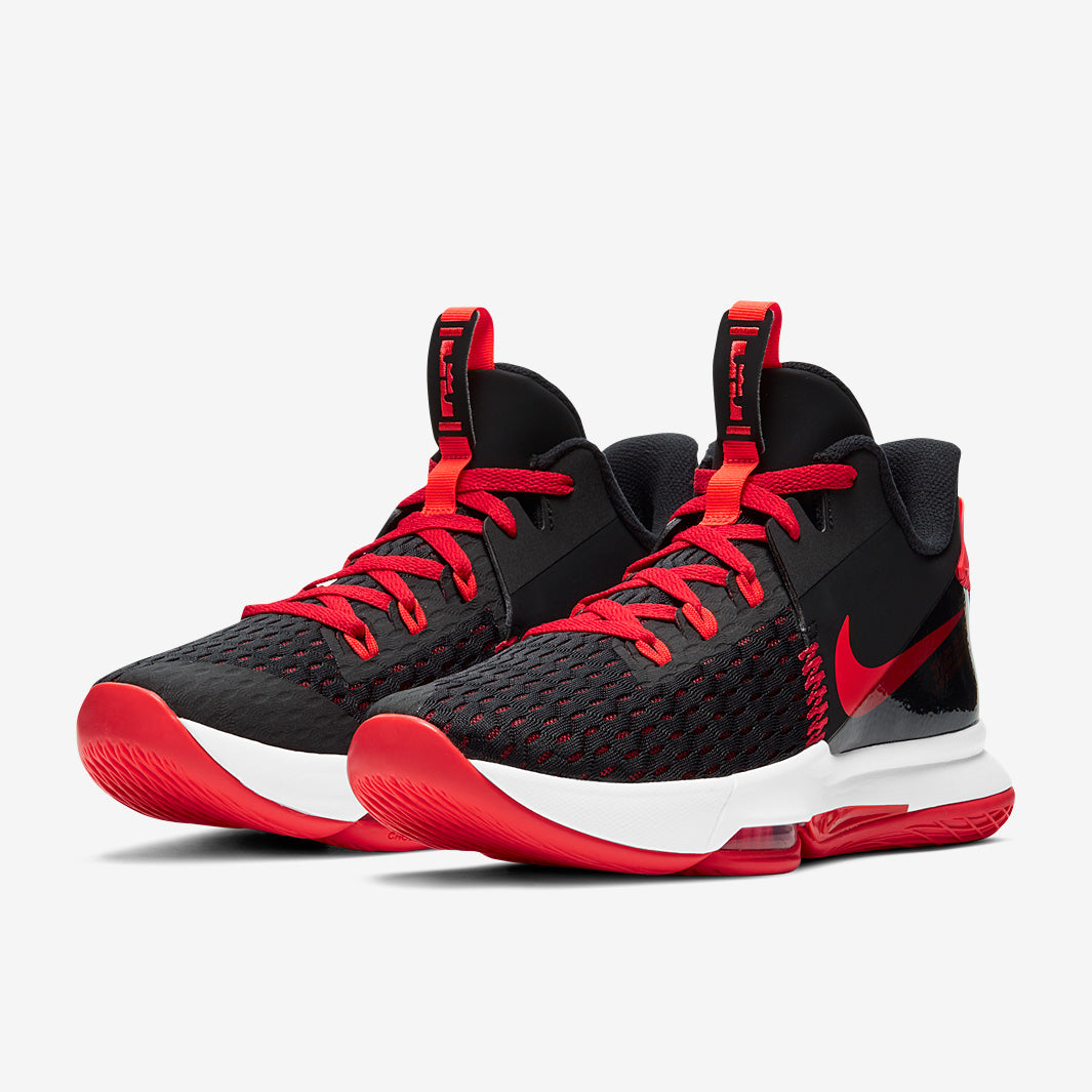Nike LeBron Witness 5