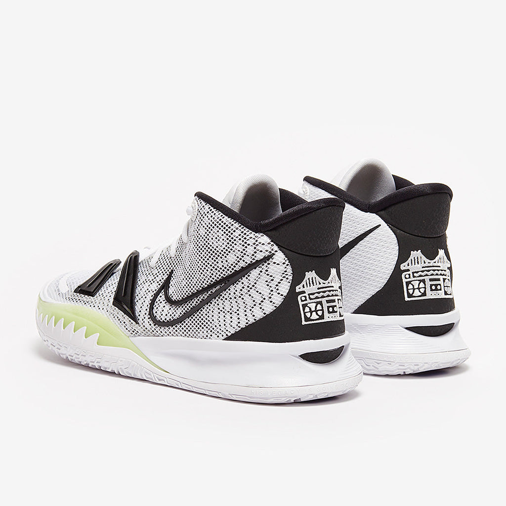 Nike Kyrie 7