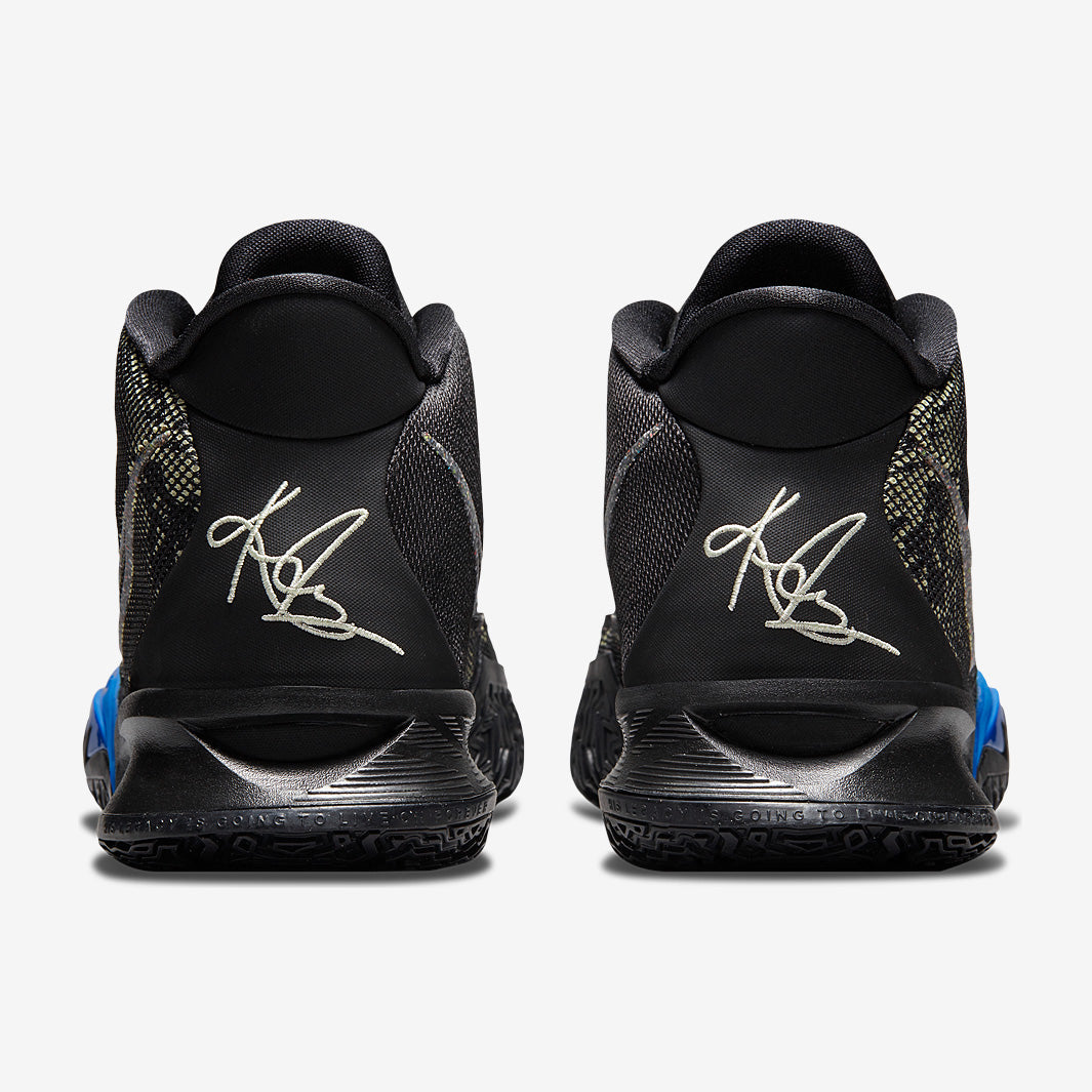Nike Kyrie 7