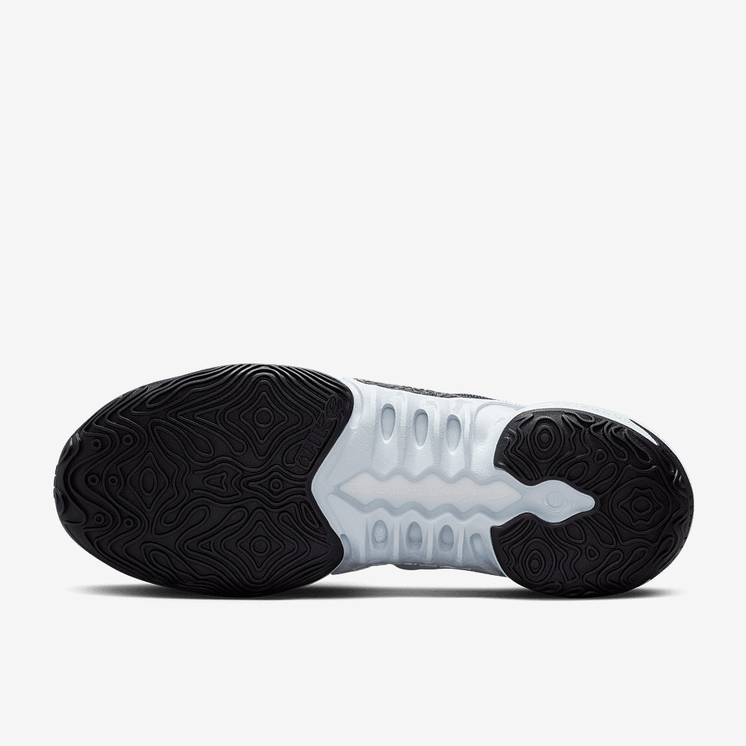 Nike Cosmic Unity 2