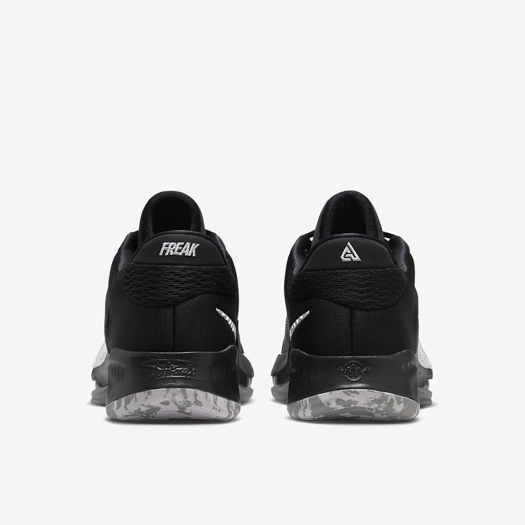Nike Zoom Freak 4