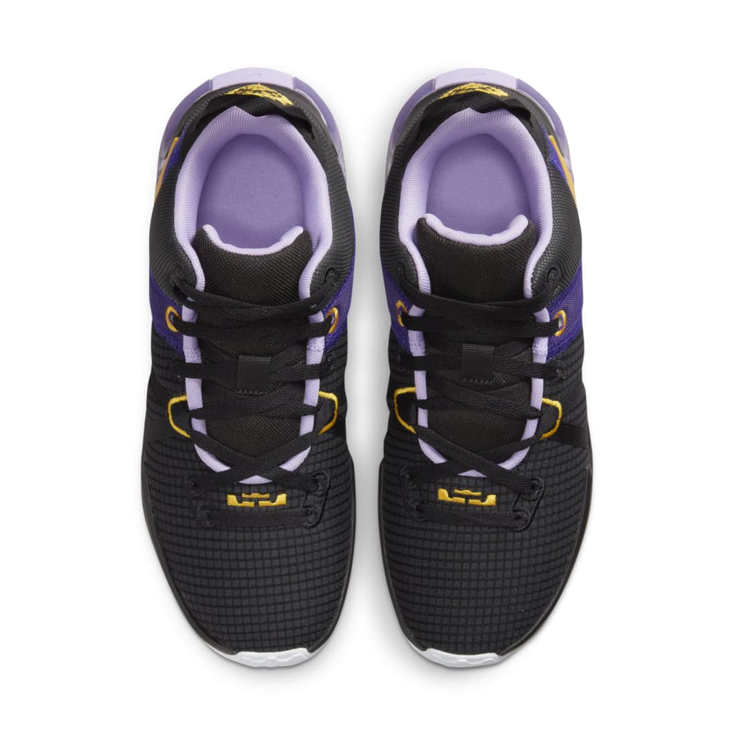 Nike LeBron Witness 7
