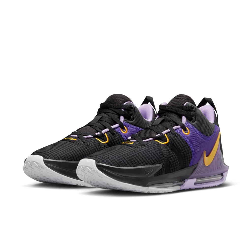 Nike LeBron Witness 7