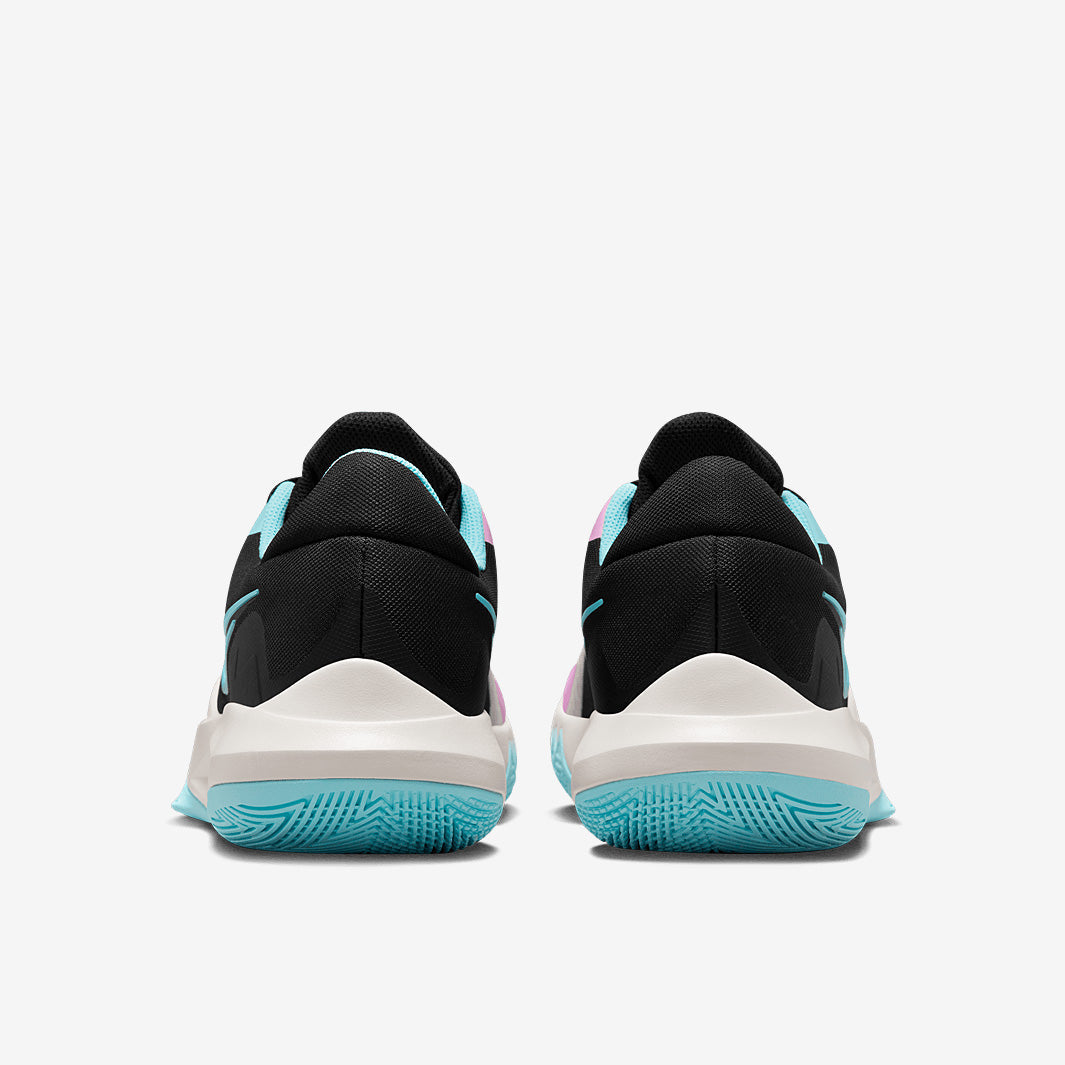 Nike Precision 6