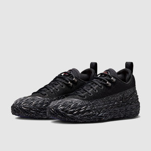 Nike S.T. Charge