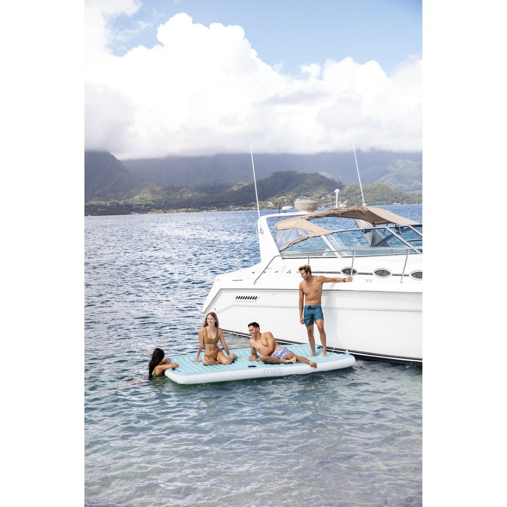 Floating Water Lounge