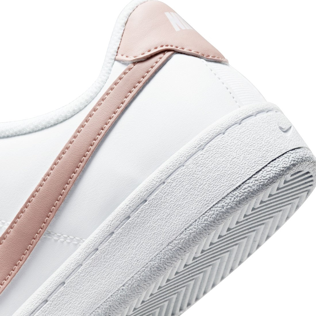 Court Royale 2 Lifestyle Shoes