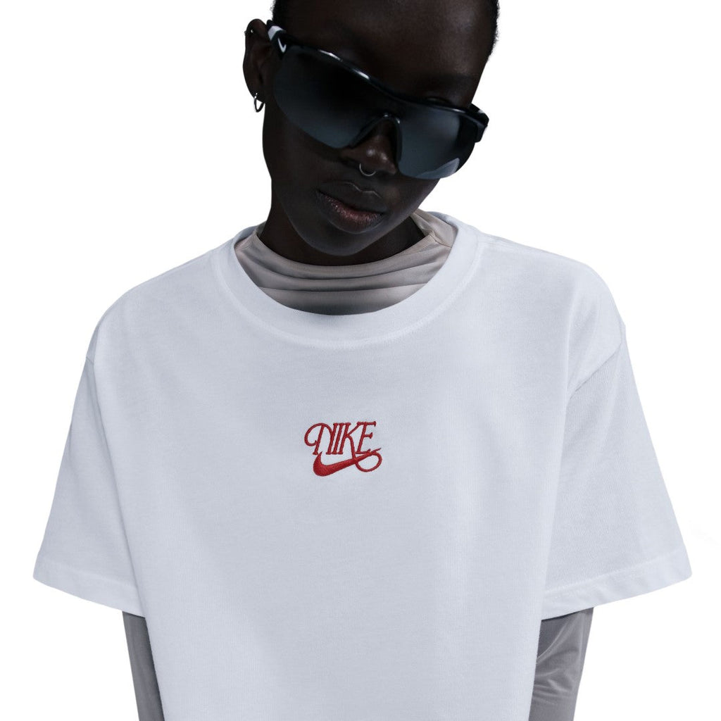 Short-Sleeved Cropped T-shirt