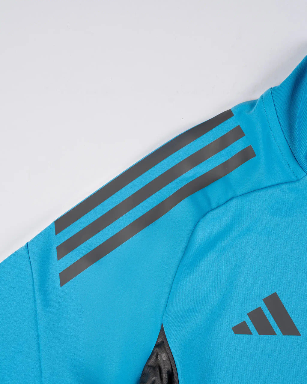 Newcastle United adidas 25/26 Players Range Kids' Blue 1/4 Zip Top