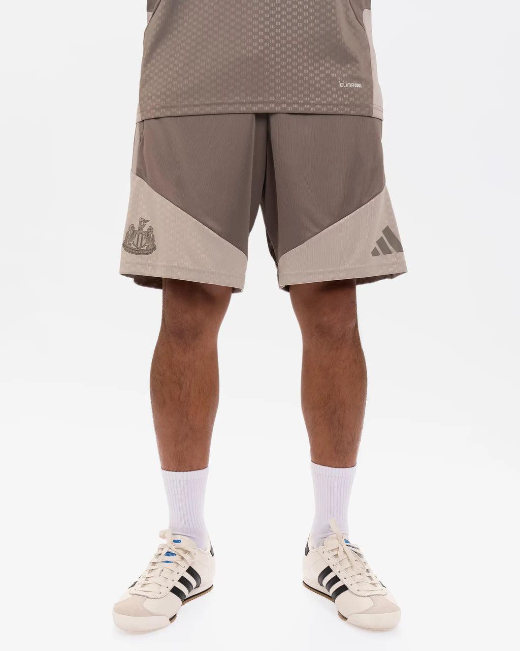 Newcastle United adidas 26/27 Coach's Range Beige Shorts