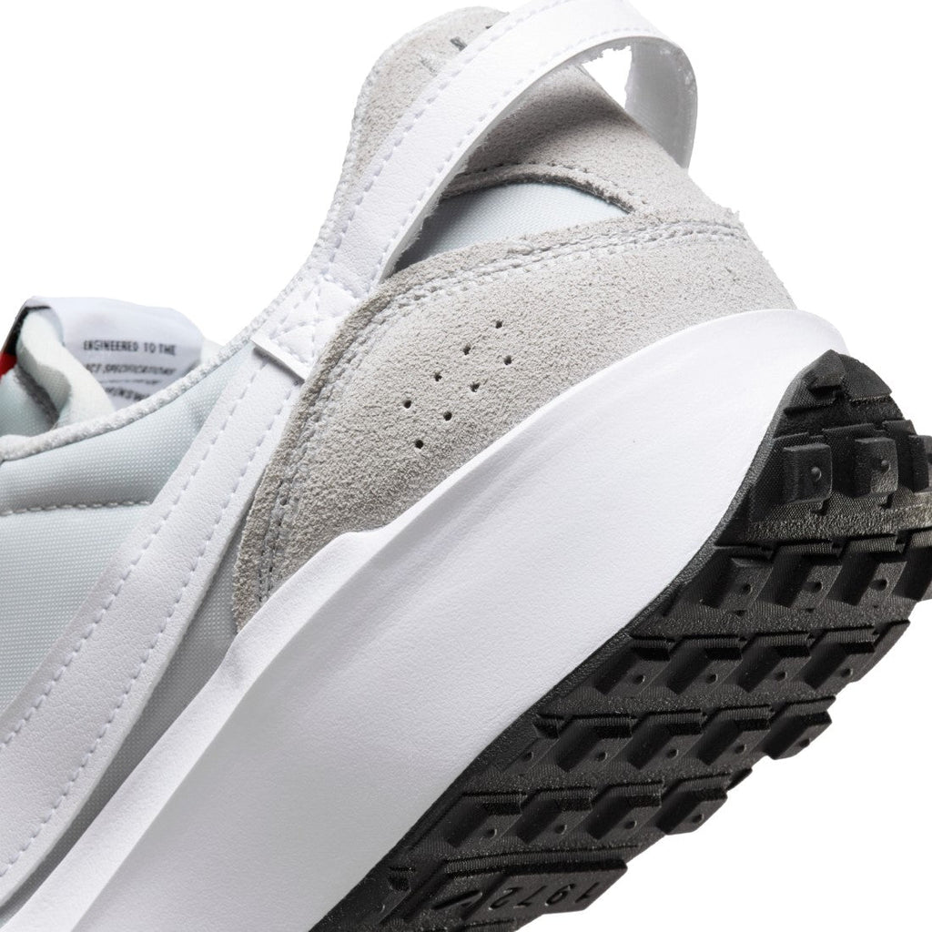 Waffle Debut Lifestyle shoes
