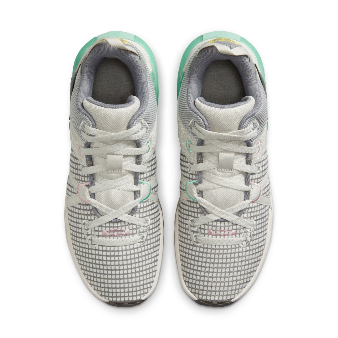 Lebron Witness Basketball Shoes