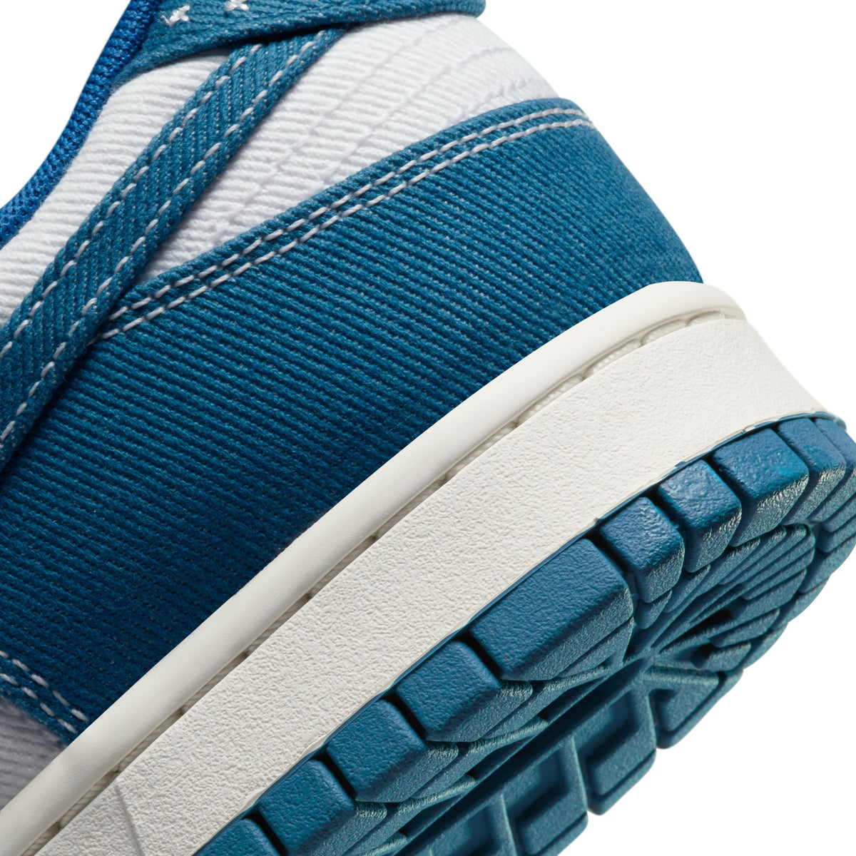 Dunk Low Retro SE Lifestyle Shoes