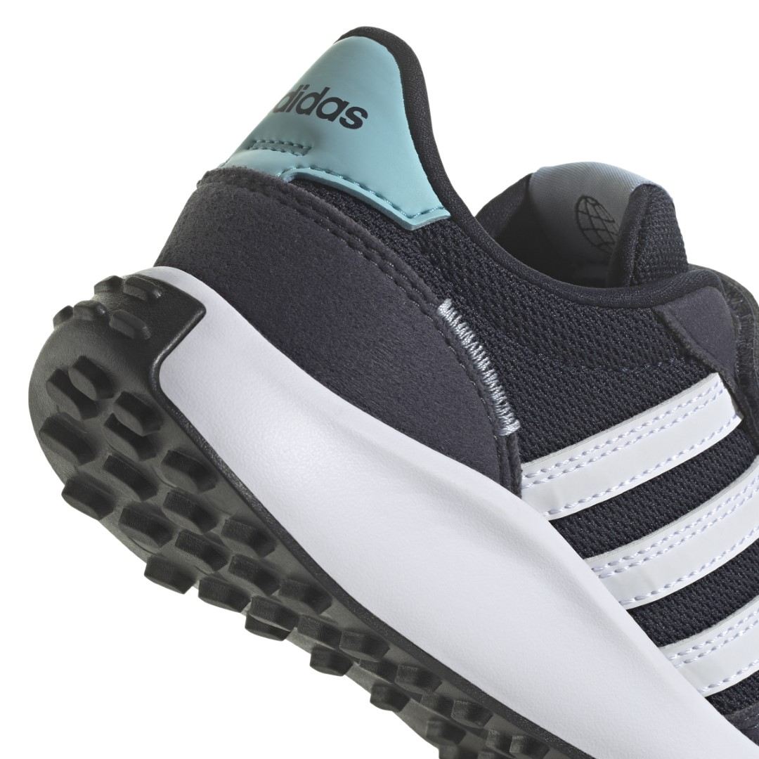 Run 70S Shoes