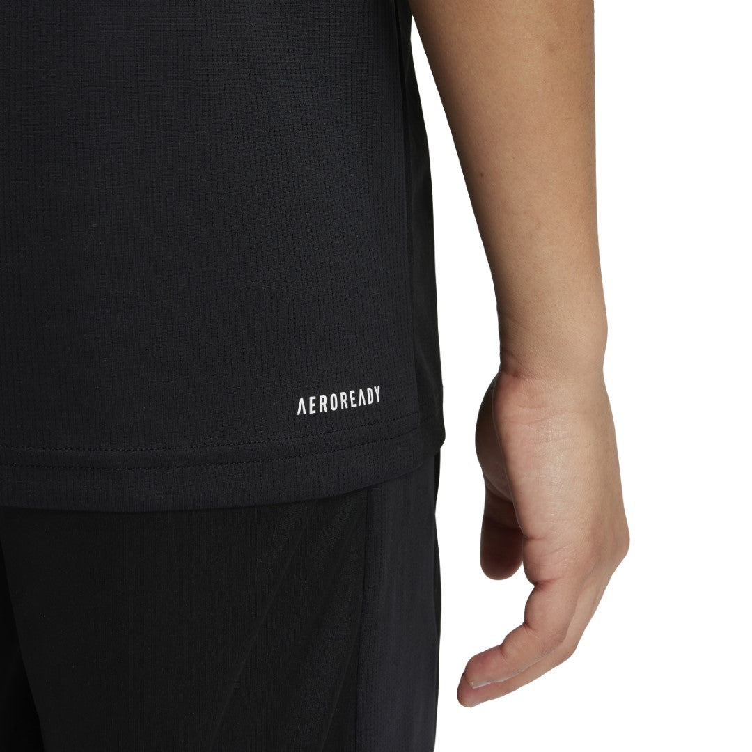 Train Essentials Logo Regular Fit T-Shirt