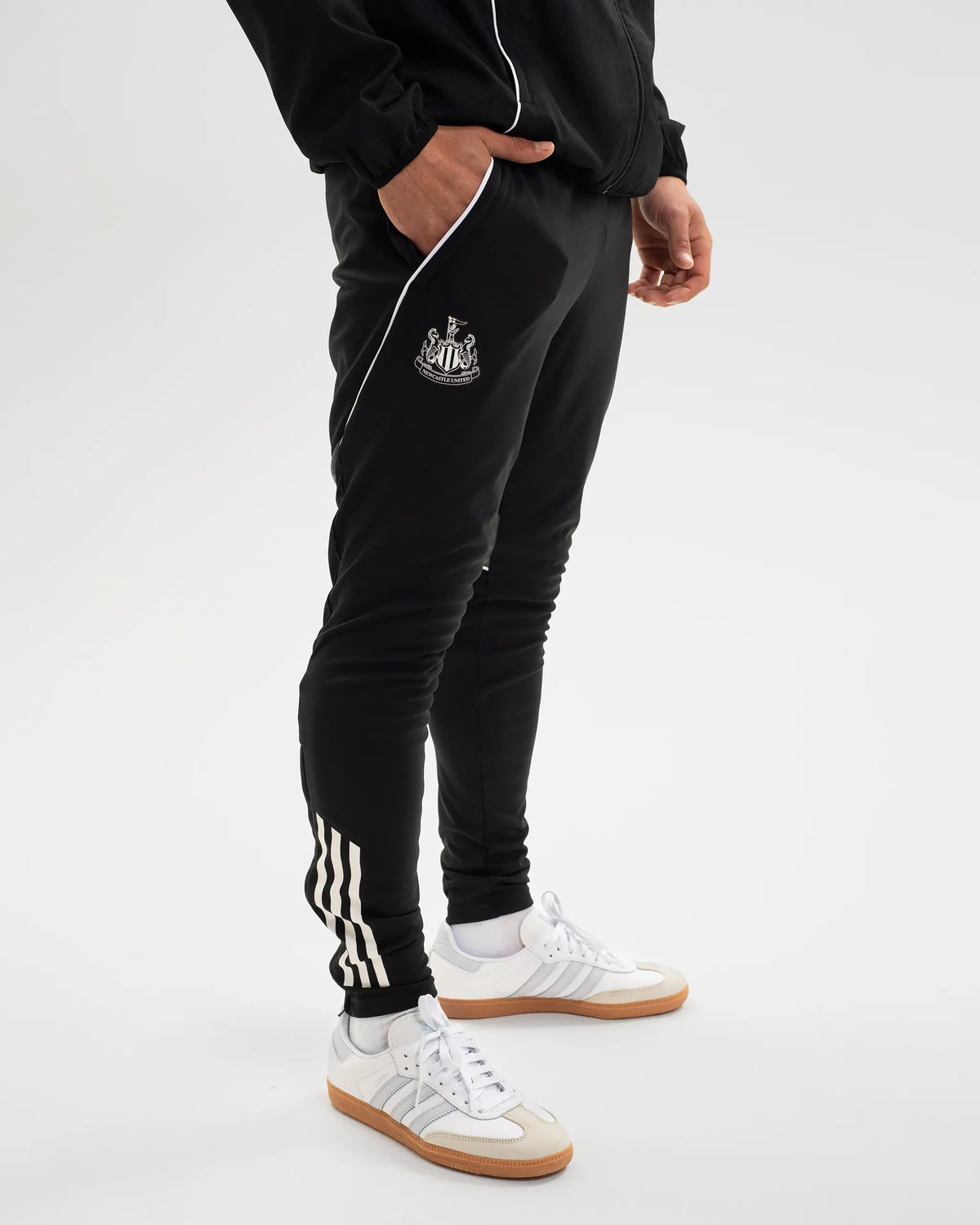 Newcastle United adidas 25/26 Coach's Black Edition Training Bottoms