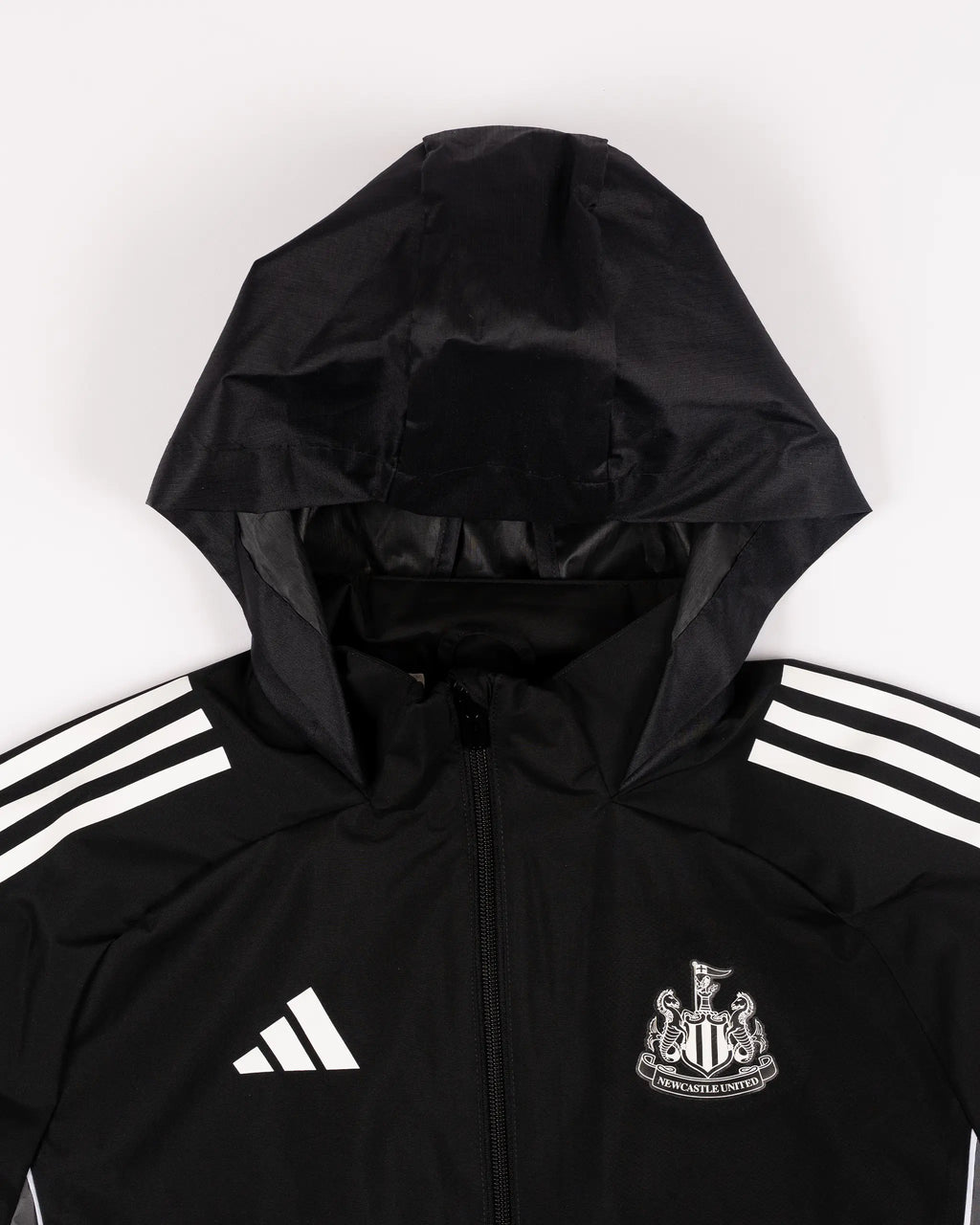 Newcastle United adidas 25/26 Coach's Black Edition Kids' All Weather Jacket