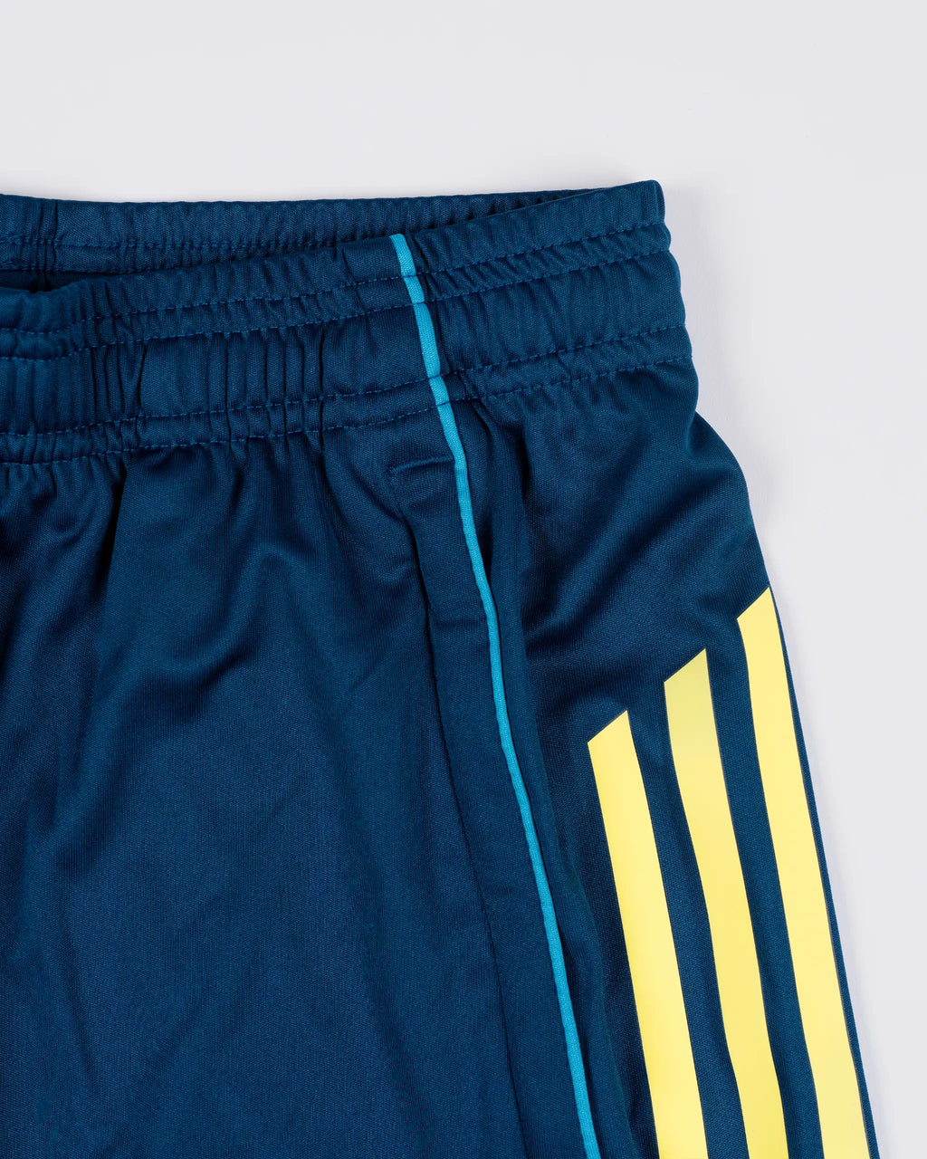 Newcastle United adidas 25/26 Coach's Range Kids' Training Shorts