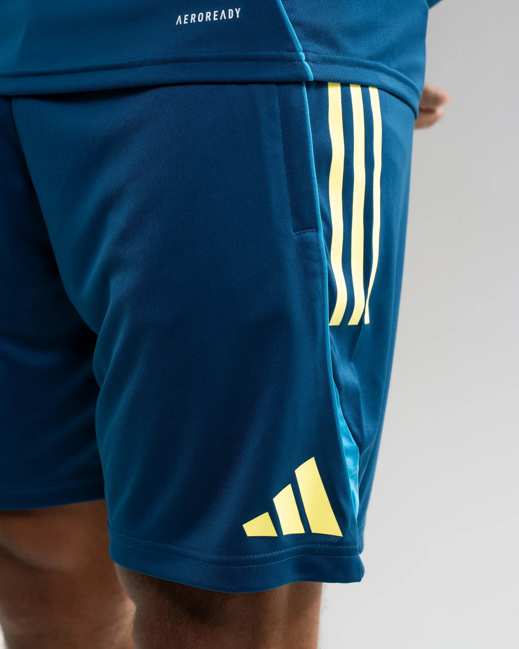Newcastle United adidas 25/26 Coach's Range Training Shorts