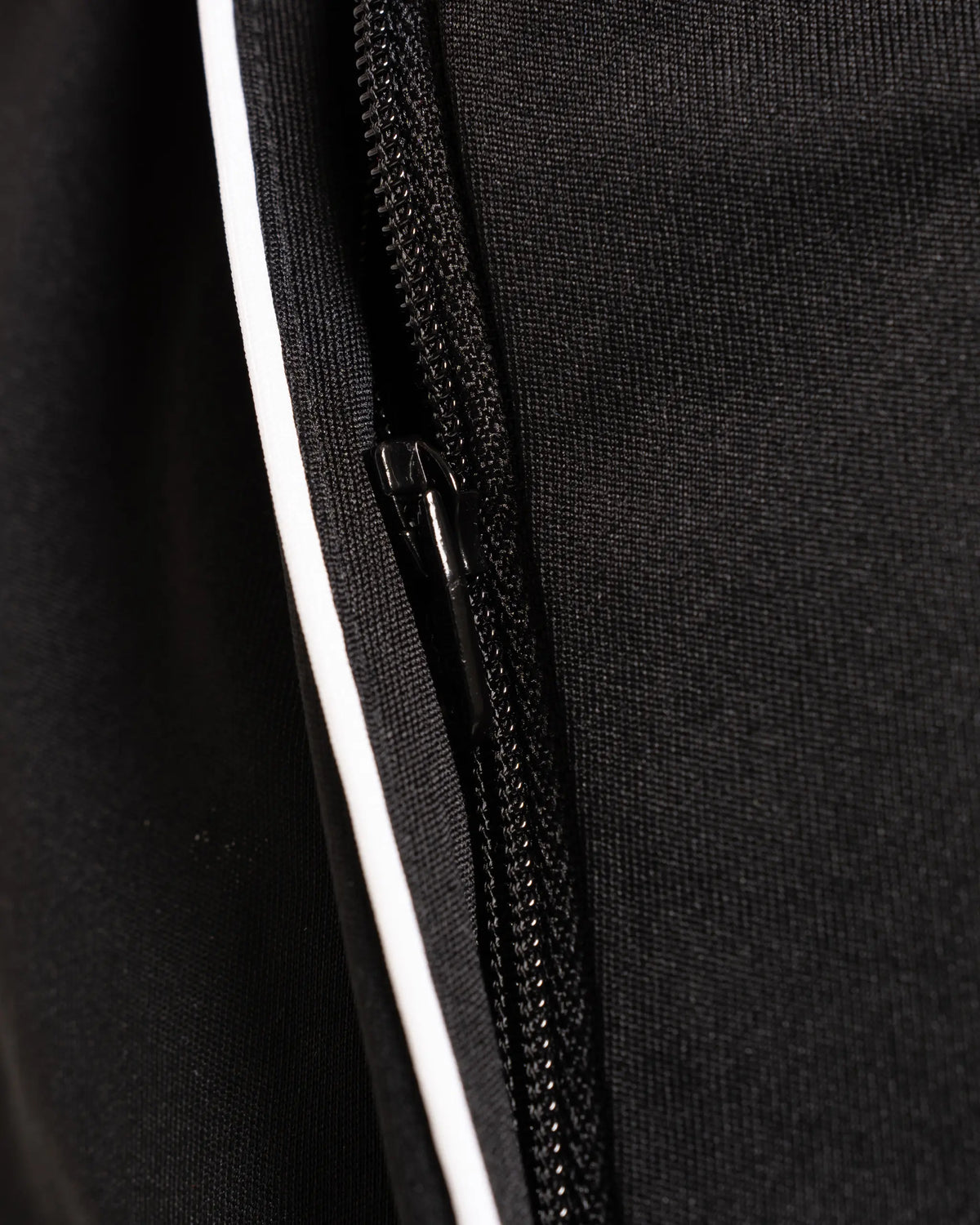 Newcastle United adidas 25/26 Coach's Black Edition Training Shorts