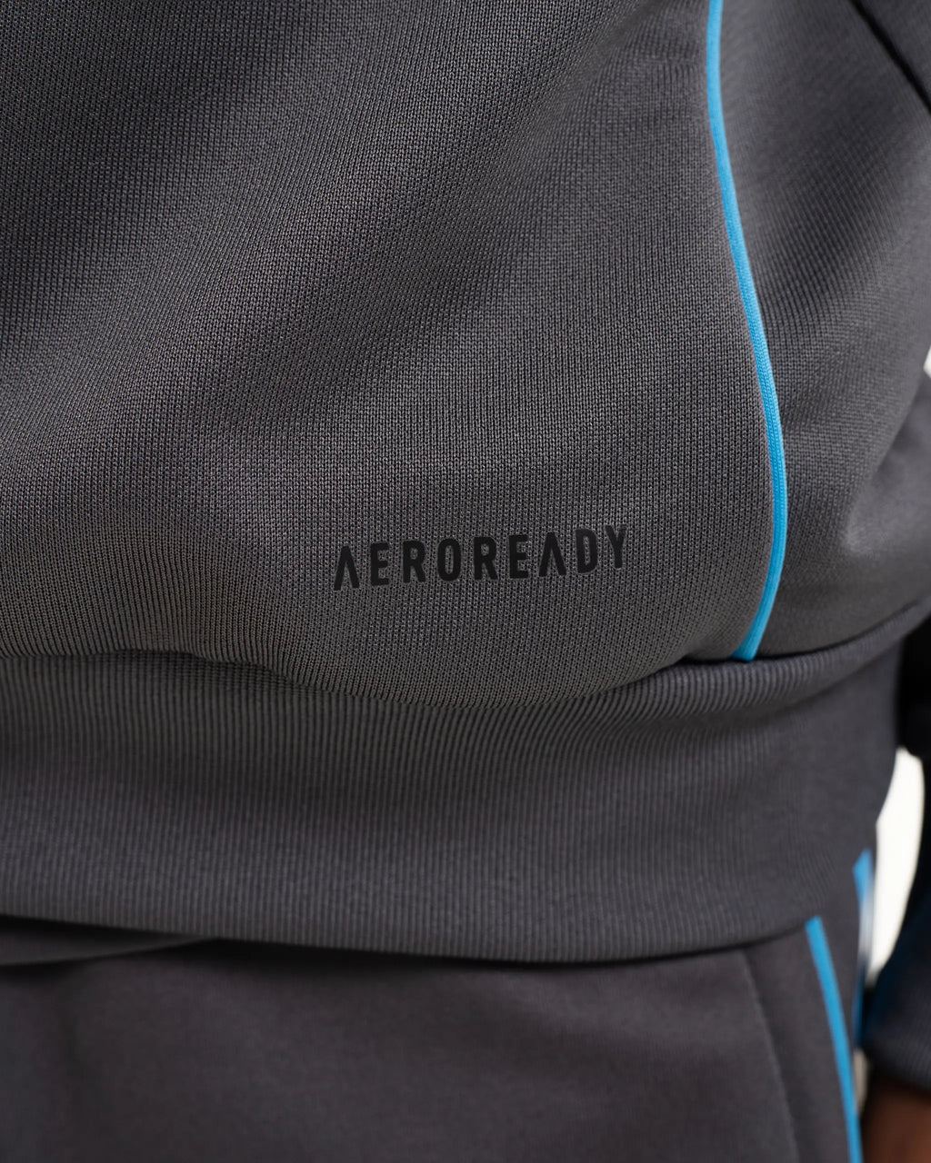 Newcastle United adidas 25/26 Players Range Kids' Grey Training Hoodie