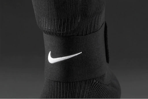 Guard Stay 2 Football Sleeve
