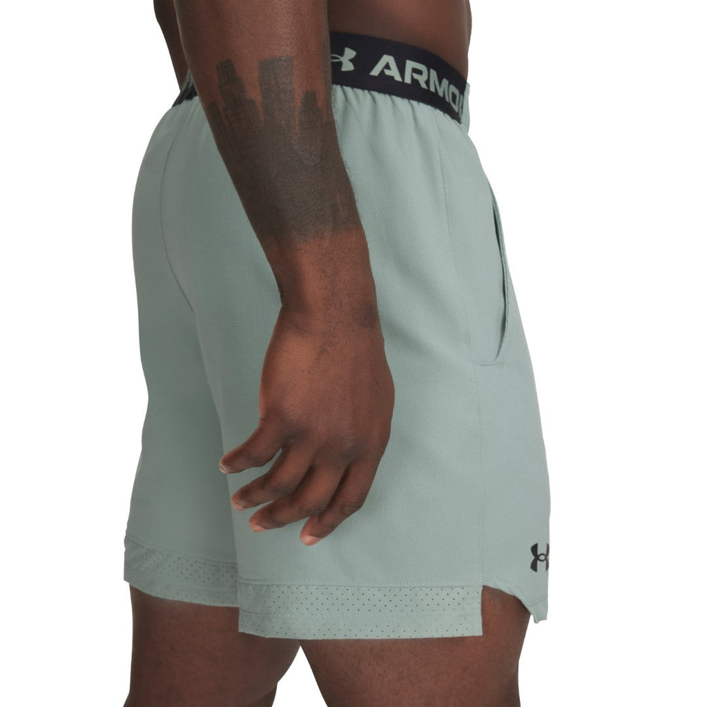 Vanish Woven 6 Inch Shorts