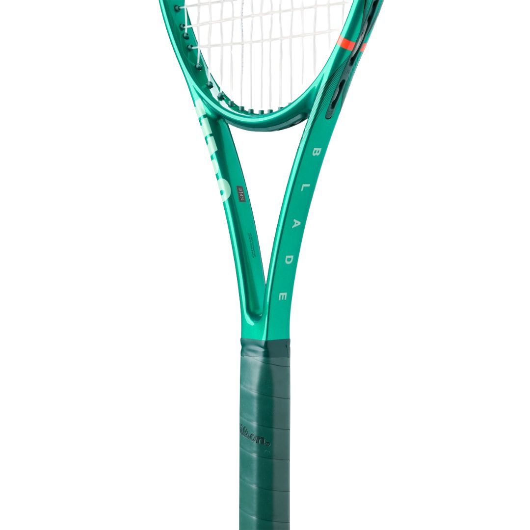 Blade 104 V10 Tennis Racket